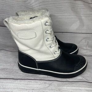 Keen Women’s 6.5 Elsa Waterproof Black White Boots
